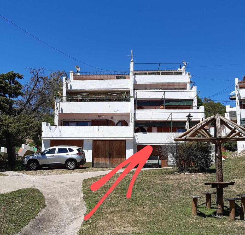 Departamentos Carlos Paz Bajada Al Lago Villa Carlos Paz Eksteriør bilde