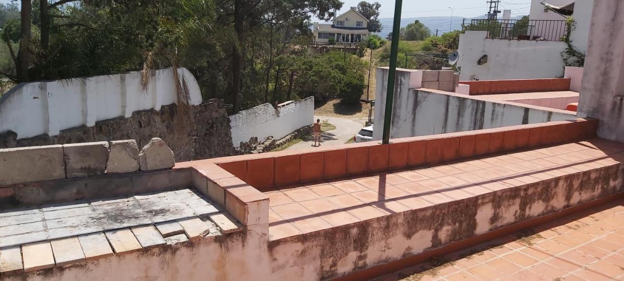 Departamentos Carlos Paz Bajada Al Lago Villa Carlos Paz Eksteriør bilde