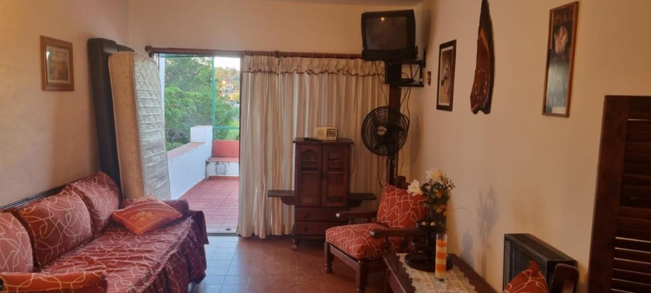 Departamentos Carlos Paz Bajada Al Lago Villa Carlos Paz Eksteriør bilde