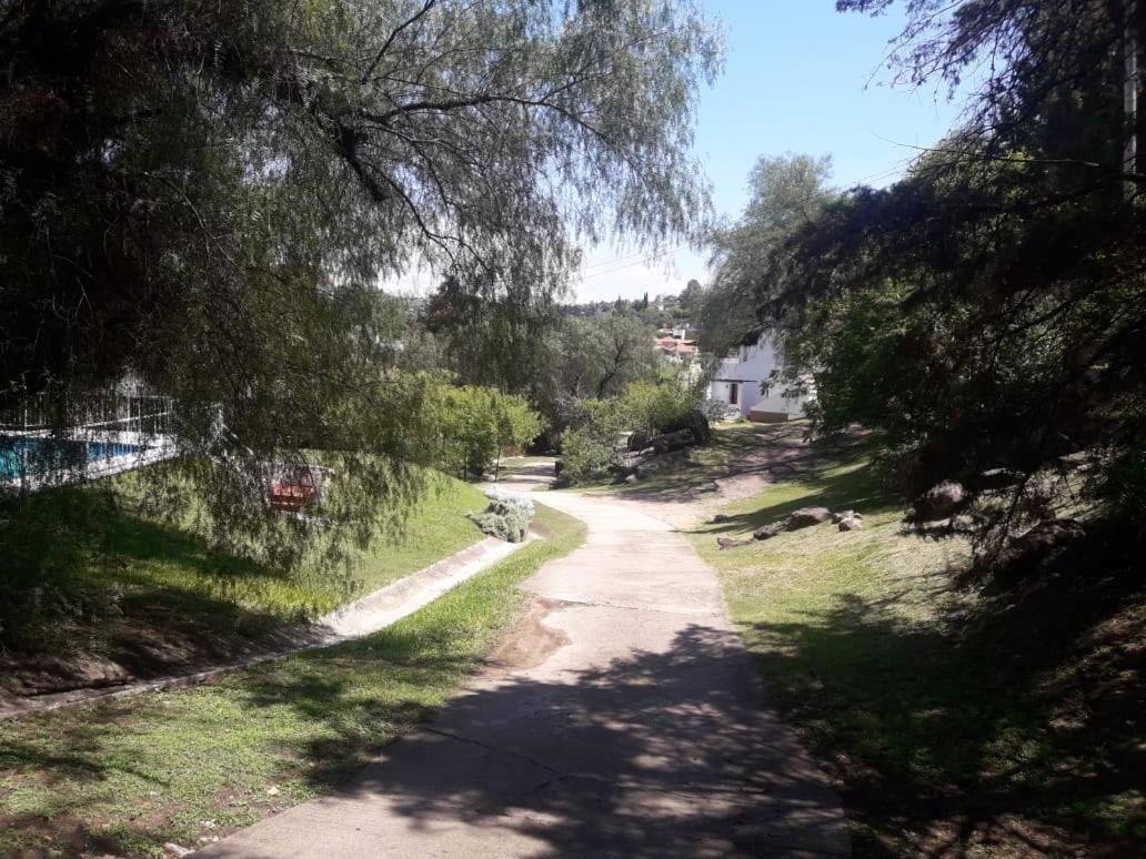 Departamentos Carlos Paz Bajada Al Lago Villa Carlos Paz Eksteriør bilde