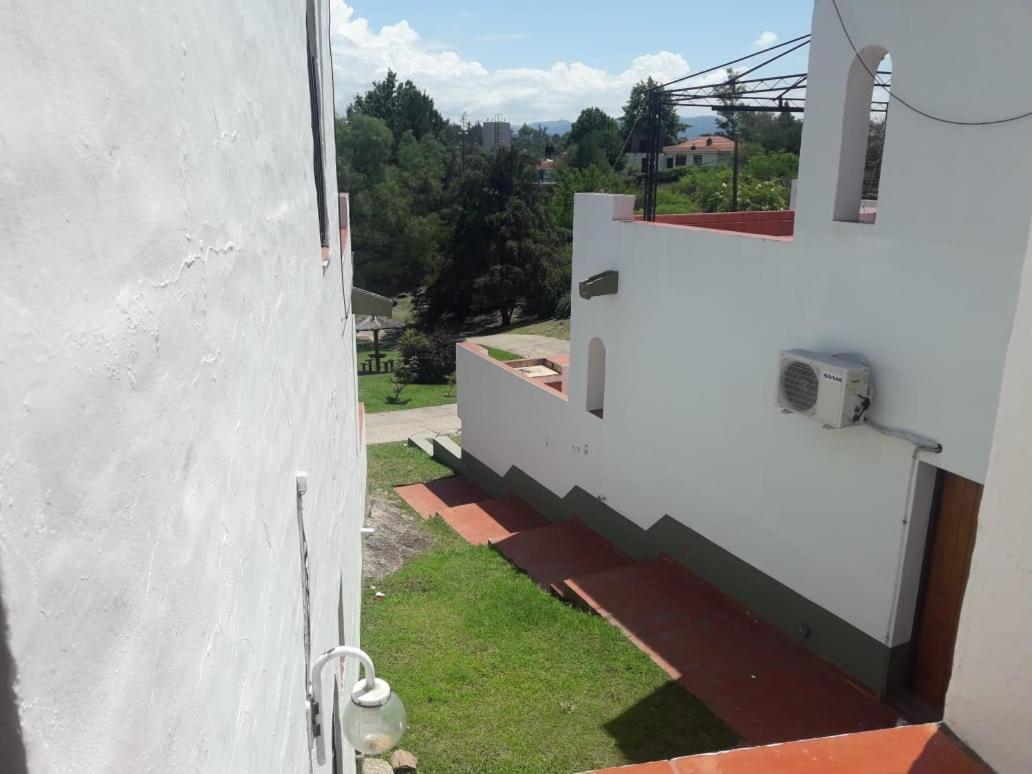 Departamentos Carlos Paz Bajada Al Lago Villa Carlos Paz Eksteriør bilde