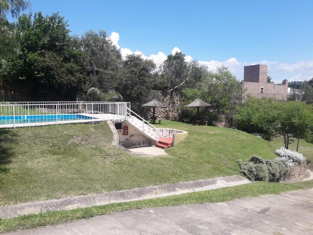 Departamentos Carlos Paz Bajada Al Lago Villa Carlos Paz Eksteriør bilde